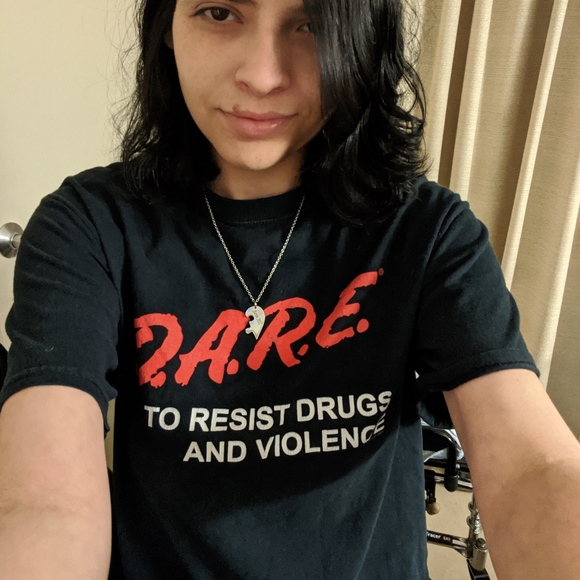 Meet your Posher, Melissa - Picture 3 of 4